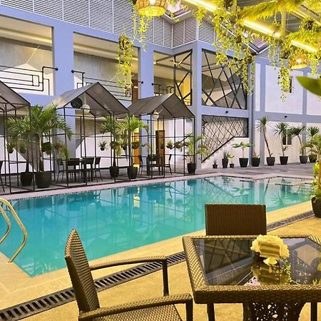 Hotel Halo Angeles City Eksteriør bilde